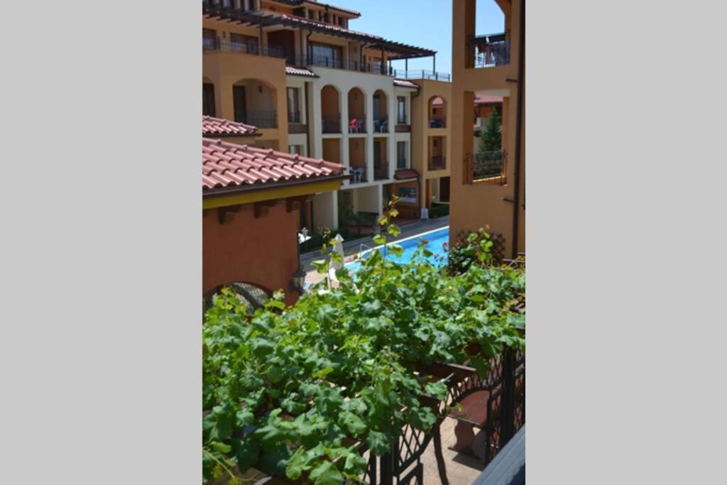 Стyдия В Комплексе Marinavill Sveti-Vlas Sveti Vlas Exterior foto